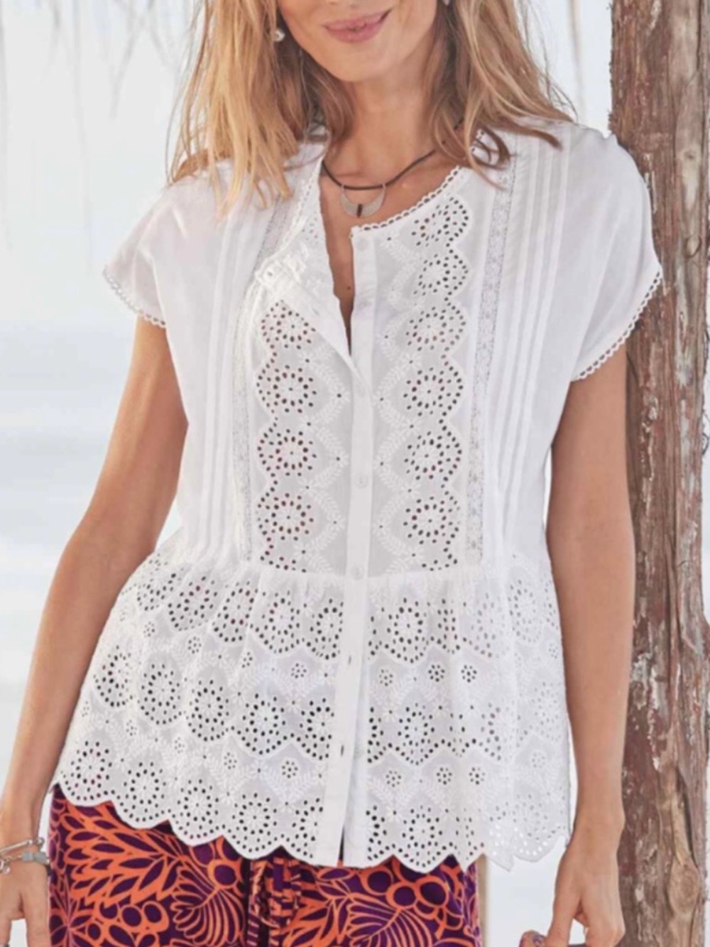 Sundance Short Sleeve Blouse in White Eyelet Cotton. Size XL. NWOT.